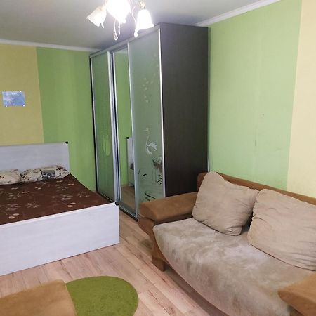 Appartamento Район Деснянской Правды Černihiv Esterno foto