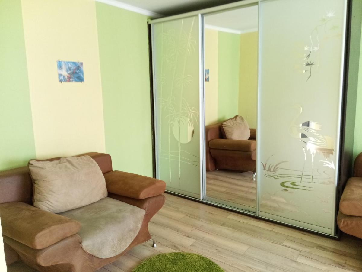 Appartamento Район Деснянской Правды Černihiv Esterno foto