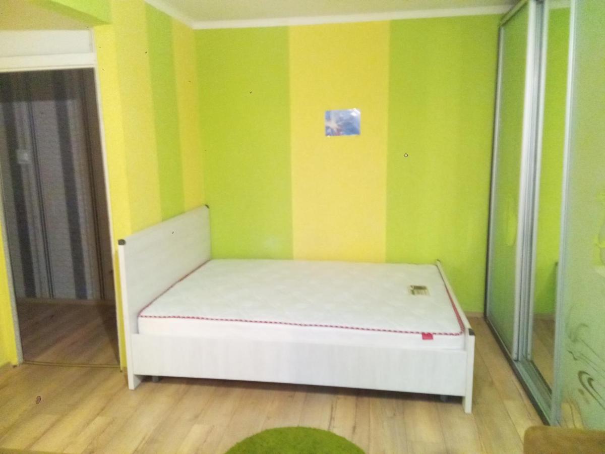 Appartamento Район Деснянской Правды Černihiv Esterno foto