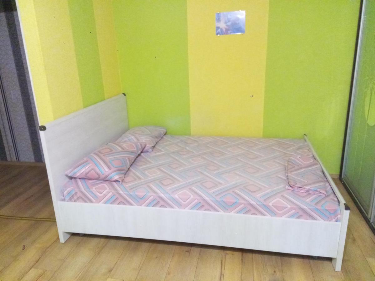 Appartamento Район Деснянской Правды Černihiv Esterno foto